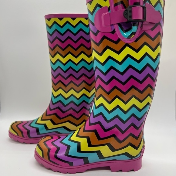 CORKY’S WOMENS COLORFUL CHEVRON PATTERN TALL RAINBOOTS SIZE 6 - Picture 2 of 13